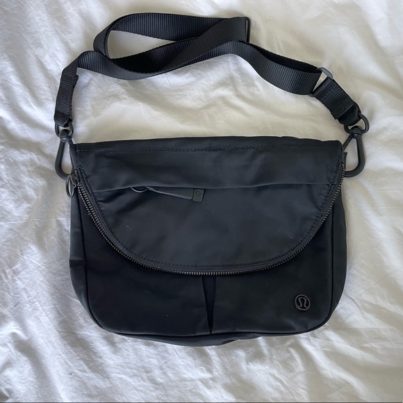 lululemon athletica Handbags - Lululemon — All Night Festival Bag